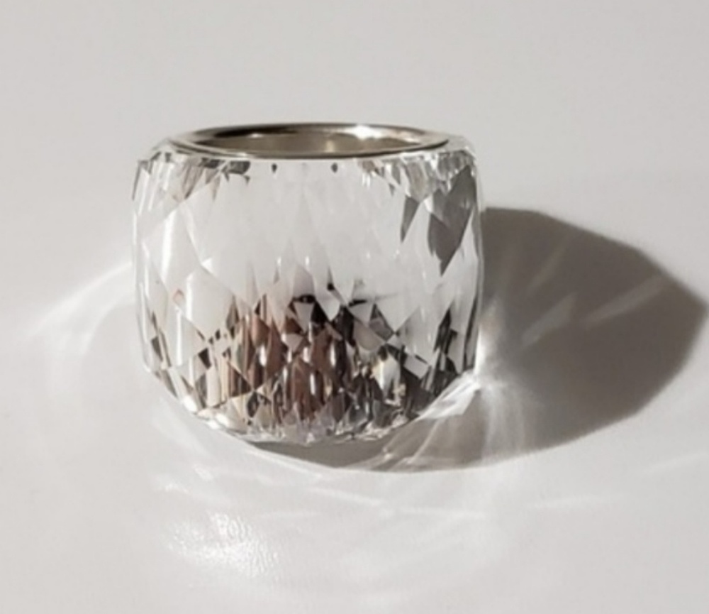 SWAROVSKI NIRVANA RING!!! NEW CONDITION!!!